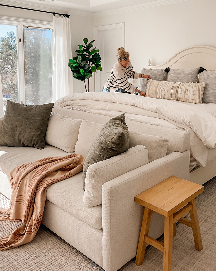 Comment styliser un canapé de chambre dans votre chambre Introduction