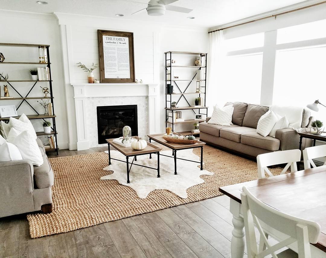 salon avec tapis en jute