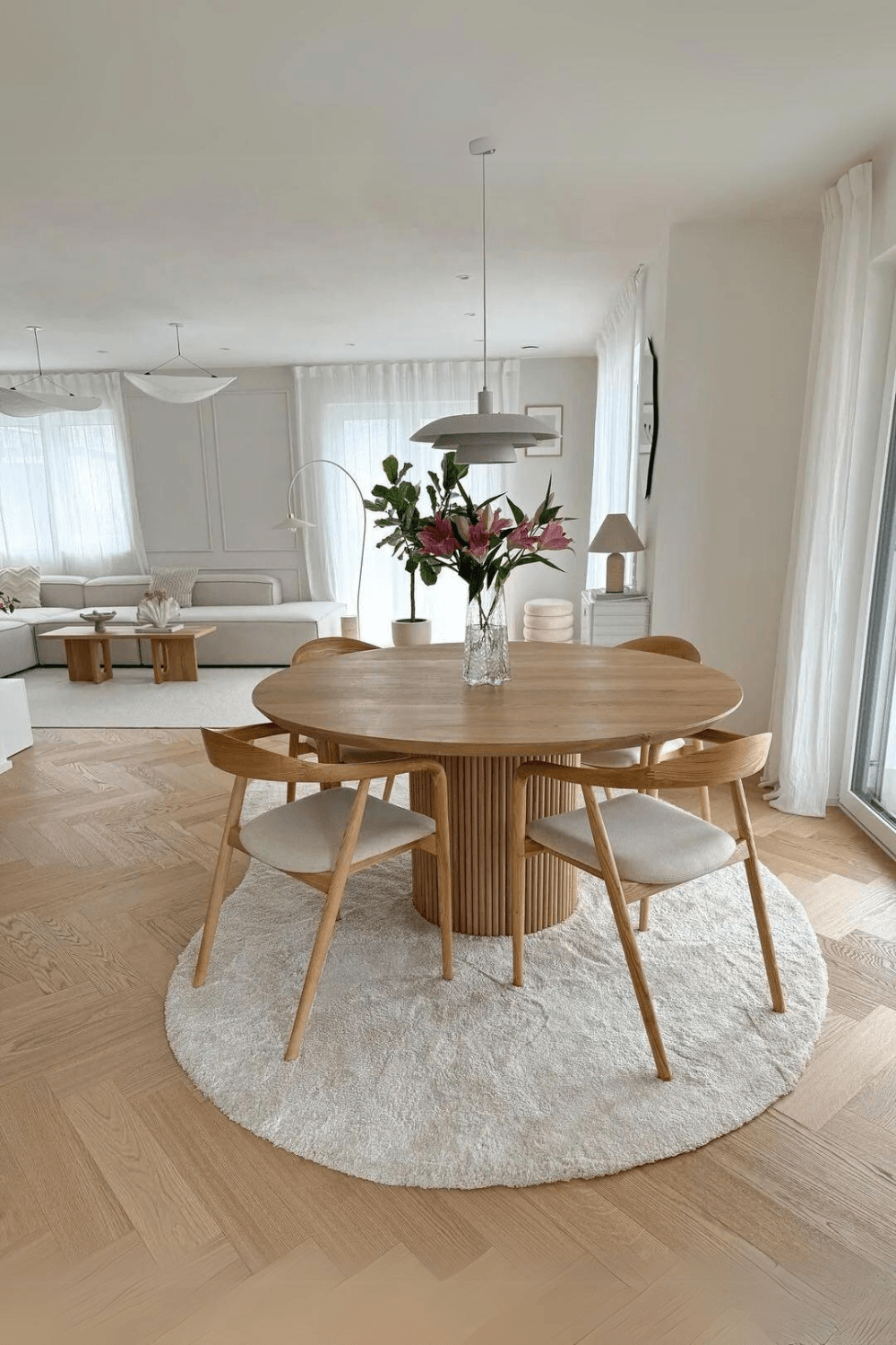 Tapis rond sous table ronde