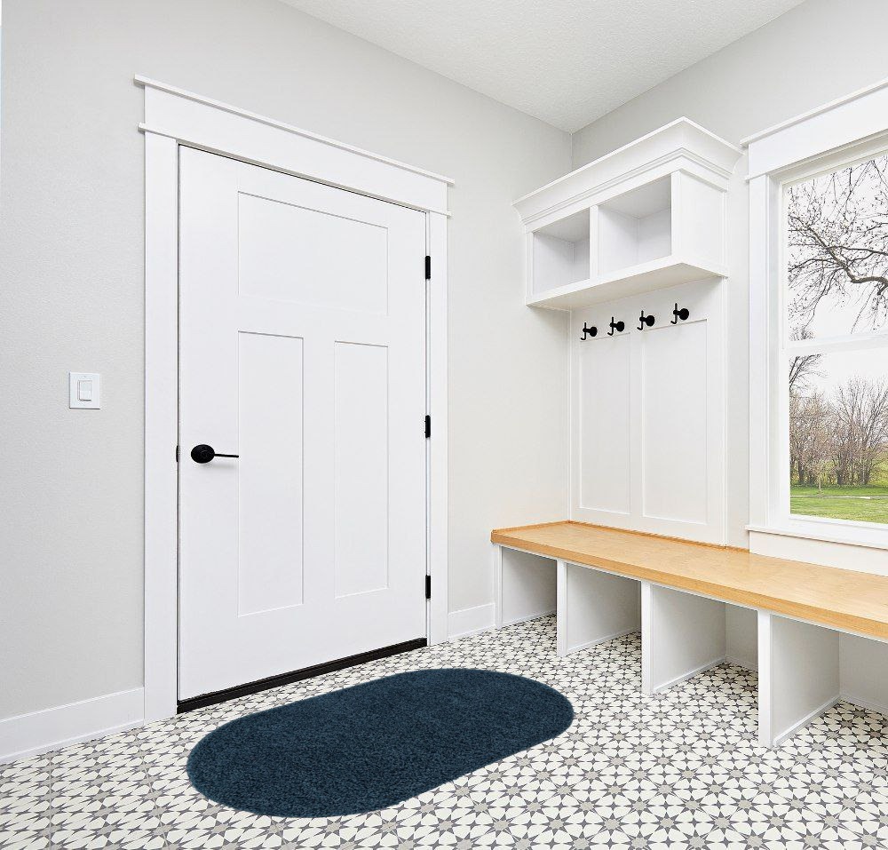Everyday Shag Rug 3'x5' Oval in White Modern Entryway