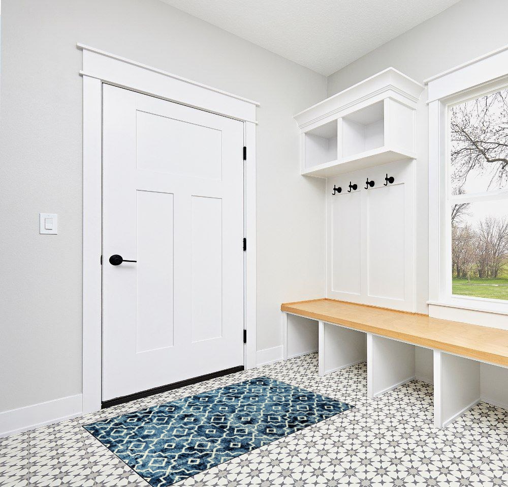 Moynesa Washable Moroccan Area Rug in White Modern Entryway