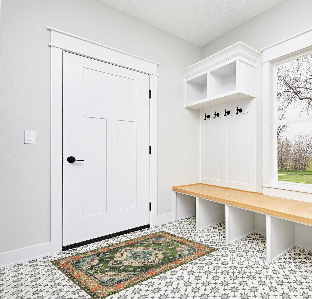 Wonnitar Bohemian Medallion Area Rug in White Modern Entryway