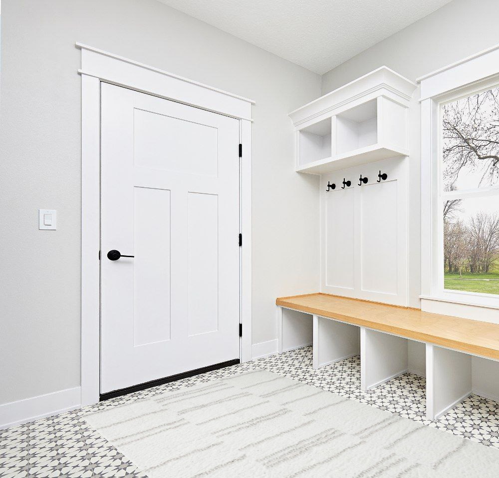 Loloi II Bliss Shag Collection BLS-02 White/Grey 5'-3" x 7'-6" Area Rug in White Modern Entryway