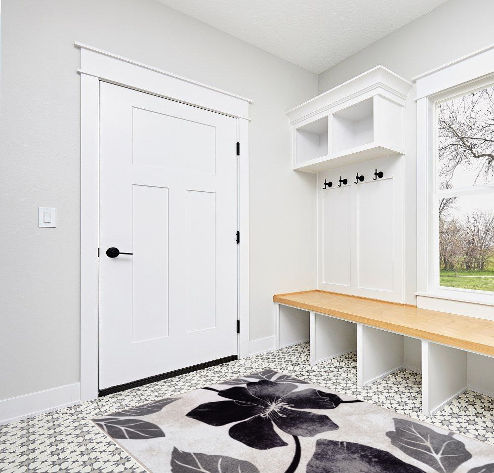 CAMILSON Solana Modern Floral 5x7 Area Rugs Non-Skid (Non-Slip) Rubber Backing Black and White Flowers Indoor Rug (5x7, Black White) in White Modern Entryway