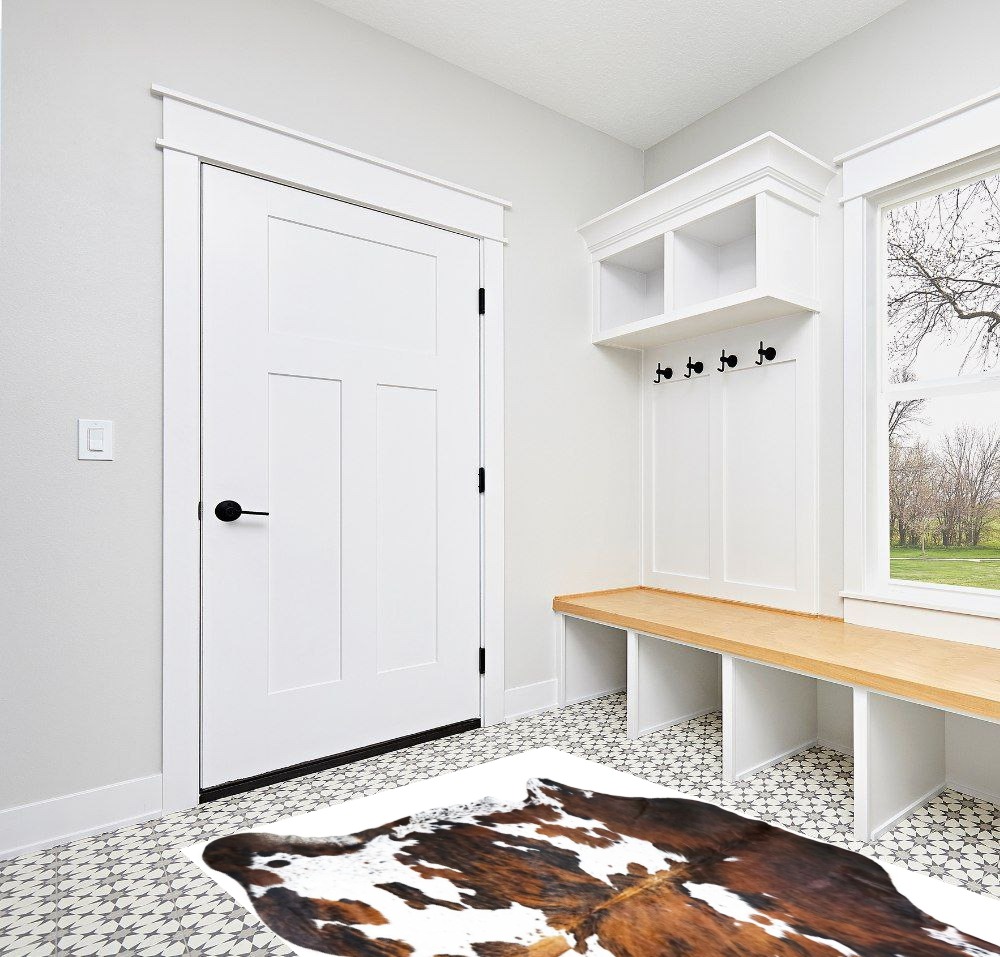 rodeo Genuine Cowhide Rug: Hand-Picked & Authentic Real Cowhide Rug for western Home Decor -TEXAS rug Cow Hide Rug Large Sized at 6x7ft - Rustic rug, Unique, Durable, Leather Cow Carpet Rugs -Tricolor in White Modern Entryway