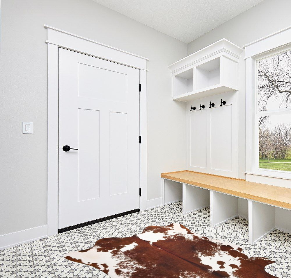 LYENDOS Cowhide Rug 5.2 x 6.2Feet,Cow Hide Rug Durable No-Slip Backing,Faux Cowhide Rug Thickened Elastic,for Bedroom Living Room Home Office Western Decor in White Modern Entryway