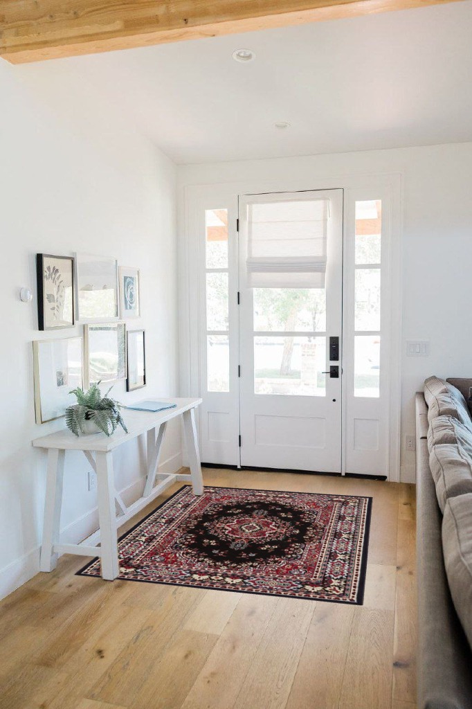 Home Dynamix Premium Sakarya Traditional Medallion Border Area Rug, Black, 3'7"x5'2" Rectangle in White Scandinavian Entryway