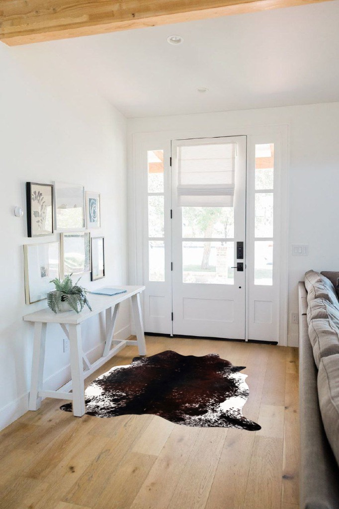 MACEVIA Faux Cowhide Rug Cute Cow Print Rug Animal Area Carpet Western Decor for Living Room Bedroom Non-Slip 59" L x 47.2" W(4.9ft x 3.9ft) in White Scandinavian Entryway