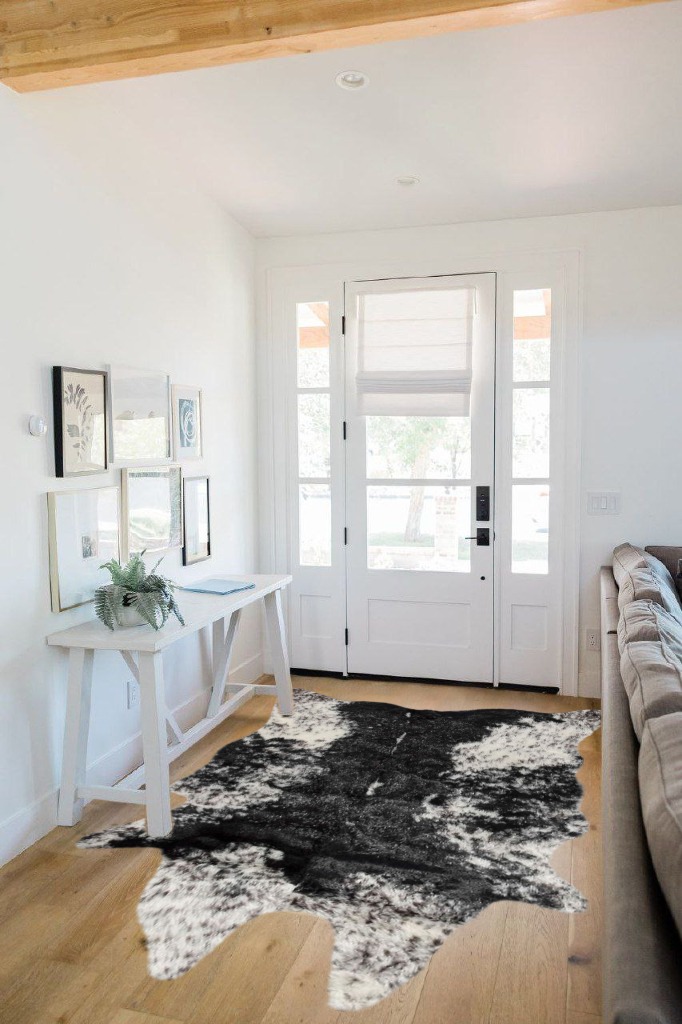 Luxe Faux Cowhide Rug for Rustic and Western Decor | Low Pile Faux Fur Rug with Salt/Pepper Black + White Cow Print | Cruelty-Free Fade Resistant Living Room Rugs | 5-1/4 x 7-1/2 ft in White Scandinavian Entryway