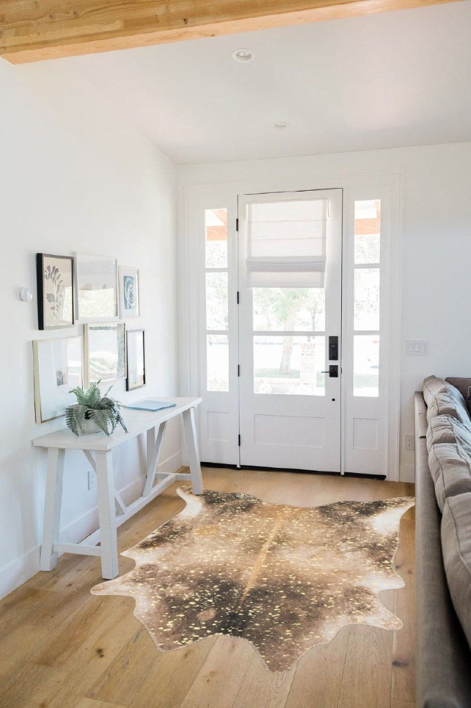 Loloi II Odessa Collection ODE-01 Mocha/Sand 5' x 6'-6" Area Rug in White Scandinavian Entryway