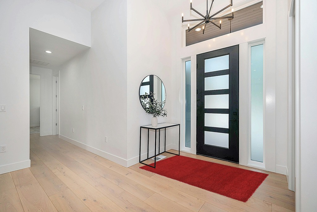 Unique Loom Solid Shag Collection Area Rug (4' 1" x 6' 1" Rectangle, Cherry Red) in Modern White Entryway