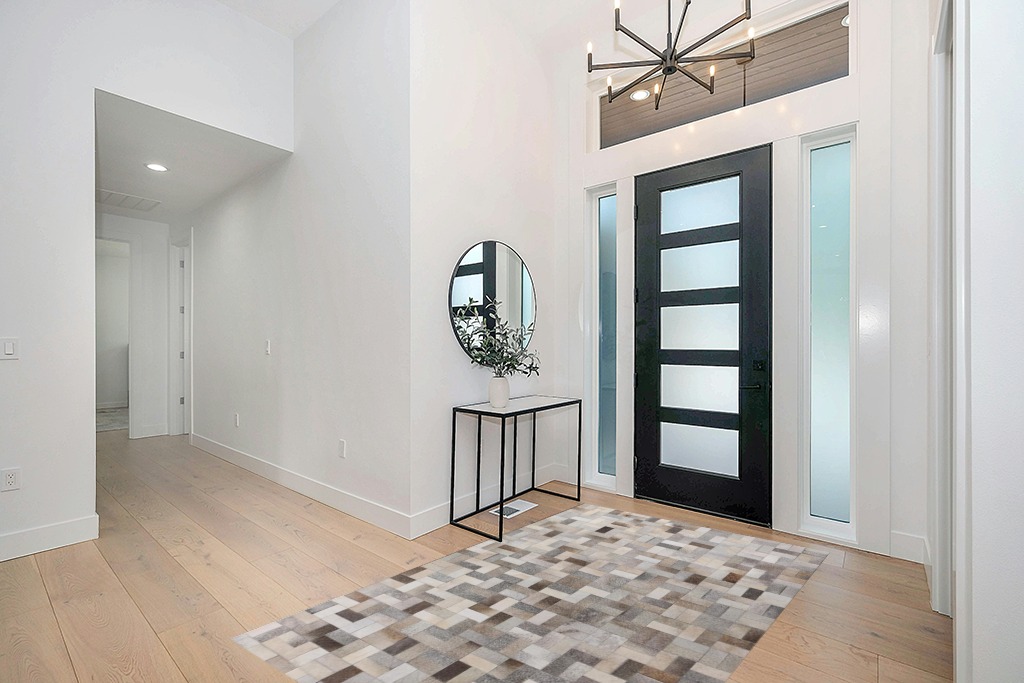 USA RUG Cowhide Grey Patchwork Home Decorative Living Room Area Rug Hand Made Cow Leather Hair (2.6x8' Runner) in Modern White Entryway