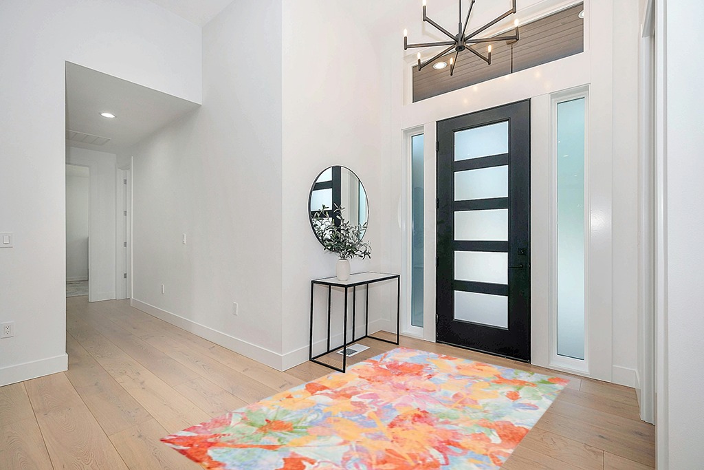 SAFAVIEH Florist Collection 5' x 8' Yellow / Plum FLS154C Colorful Floral Distressed Area Rug in Modern White Entryway