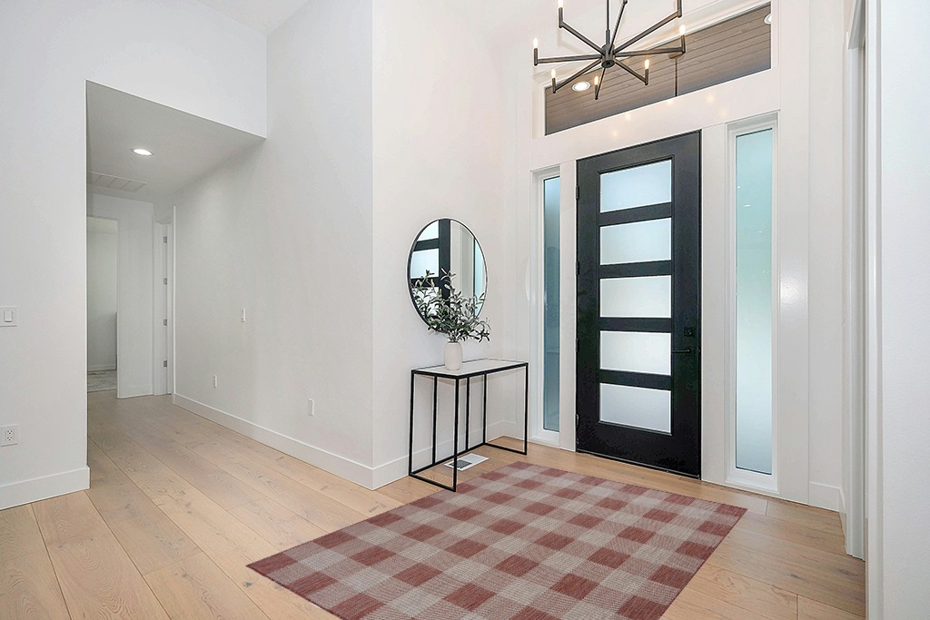 CAMILSON Buffalo Plaid Outdoor Rug – Check Area Rugs for Indoor and Outdoor Patios, Checkered Pattern Mats for Kitchen and Hallway - Washable Outside Carpet (5x7, Copper/Grey) in Modern White Entryway