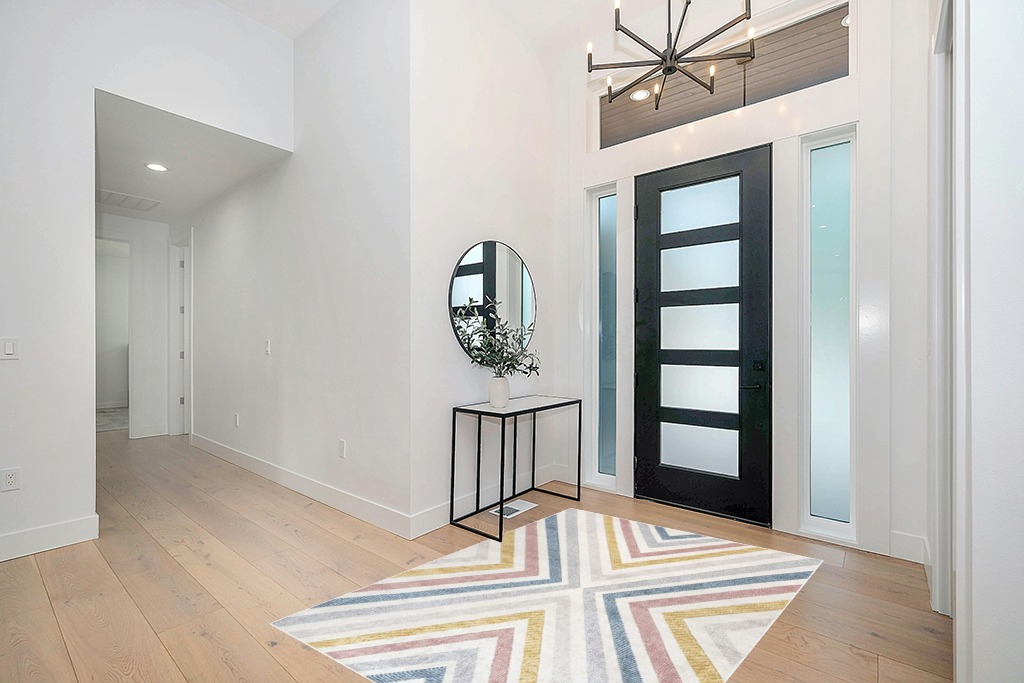 nuLOOM Neveah Contemporary Chevron Area Rug, 5x7, Beige in Modern White Entryway