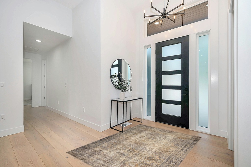 Amber Lewis x Loloi Morgan Collection MOG-01 Sunset / Ink 5'-0" x 7'-0" Area Rug feat. CloudPile in Modern White Entryway