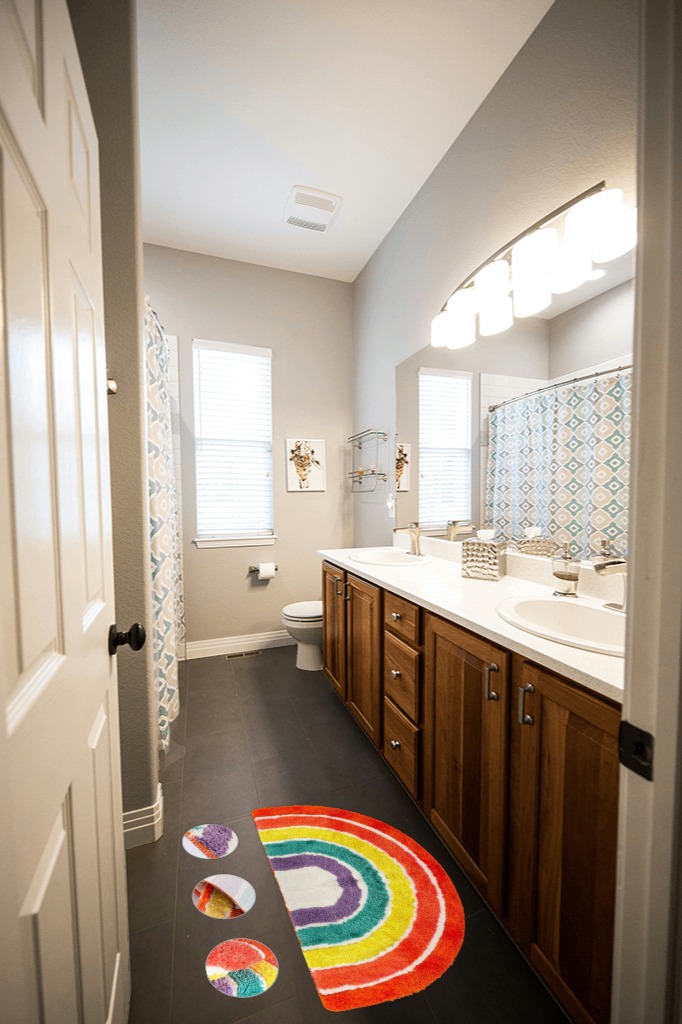 Bathroom Rugs, Jhua Half Round Area Rug Rainbow Indoor Floor Mat, Non Slip Half Circle Rug Fluffy Carpet, Soft Fuzzy Shaggy Throw Rugs for Living Room Bedroom Bathroom Kitchen Home Decor (31.5x19.7in) in Wooden and Grey Bathroom