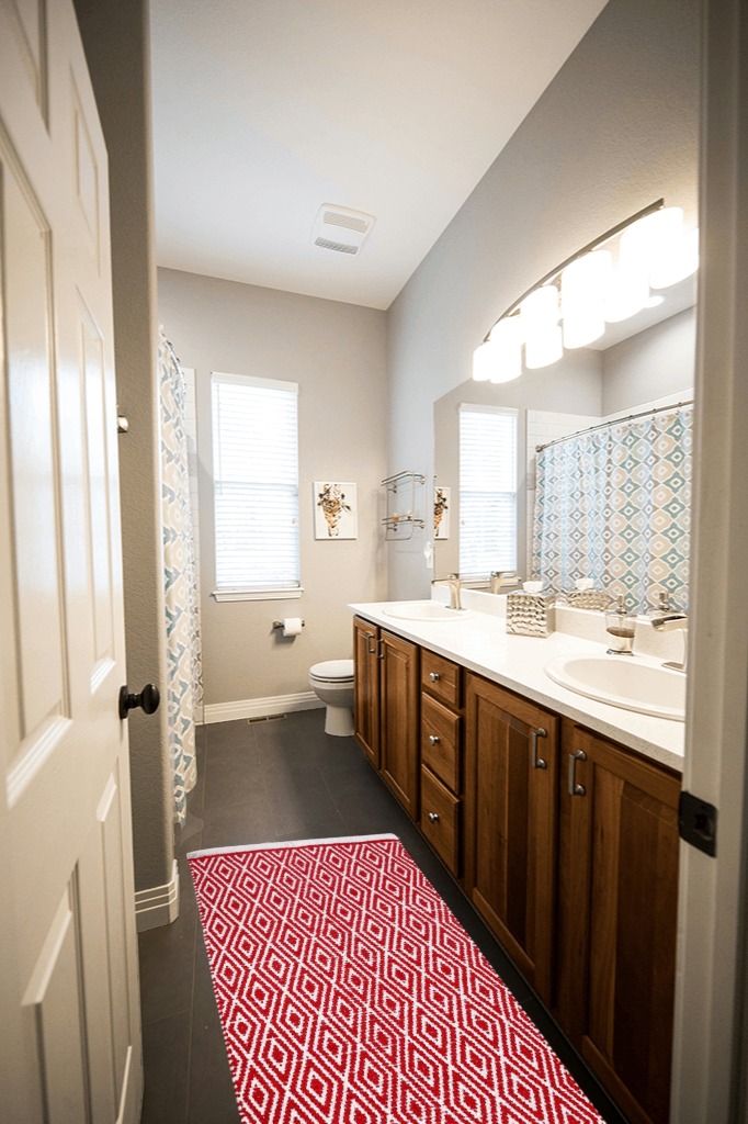 THE BEER VALLEY Cotton Diamond Runner Rug 2'x5' - Red, Reversible Machine Washable Farmhouse Rugs for Bedroom, Kitchen, Hallway, Bathroom - 24x60 Inches in Wooden and Grey Bathroom