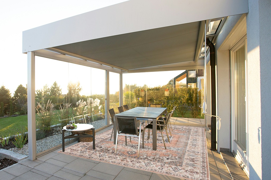 Ultra-Thin Antique Collection Area Rug in Silver and Grey Outdoor Patio