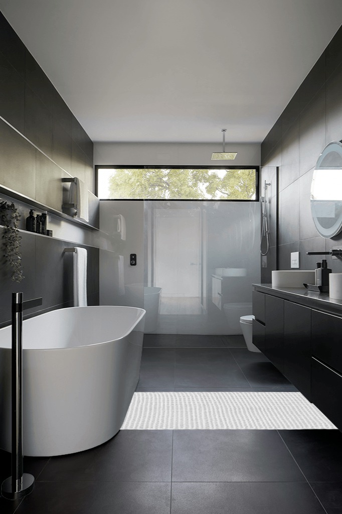 Anjanie Bath Rug Gracie Oaks Color: White in Black Modern Bathroom