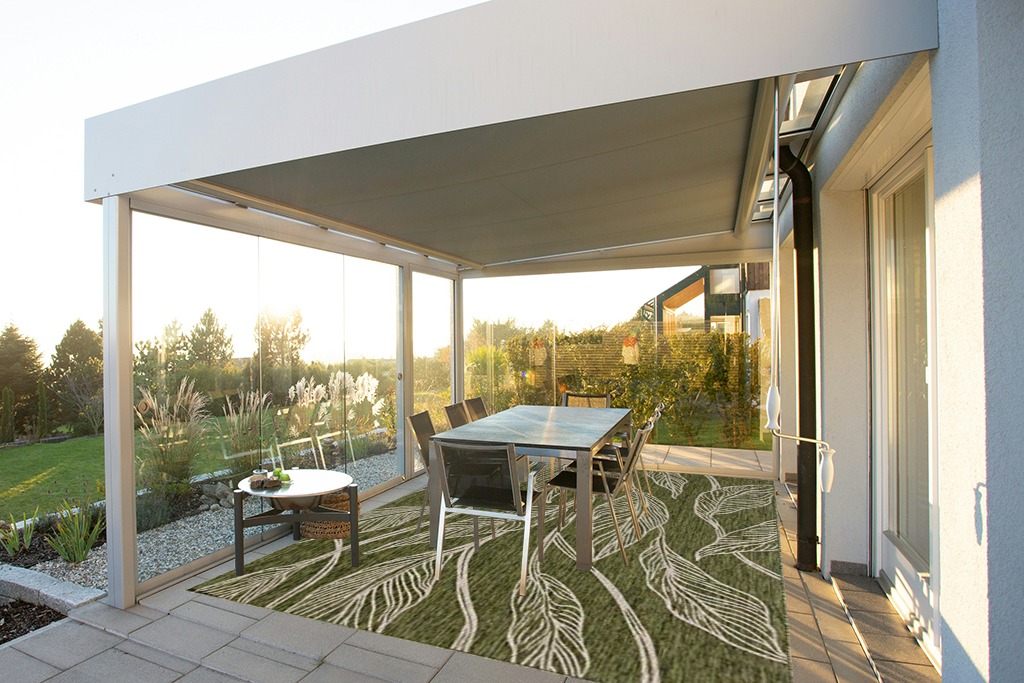 Unique Loom Outdoor Botanical Collection Area Rug - Leaf (7' 10" x 11' 4" Rectangle, Green/ Ivory) in Silver and Grey Outdoor Patio