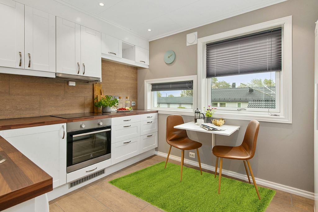 Unique Loom Solid Shag Collection Area Rug (4' 1" x 6' 1" Rectangle, Grass Green) in Wood and White Small Kitchen