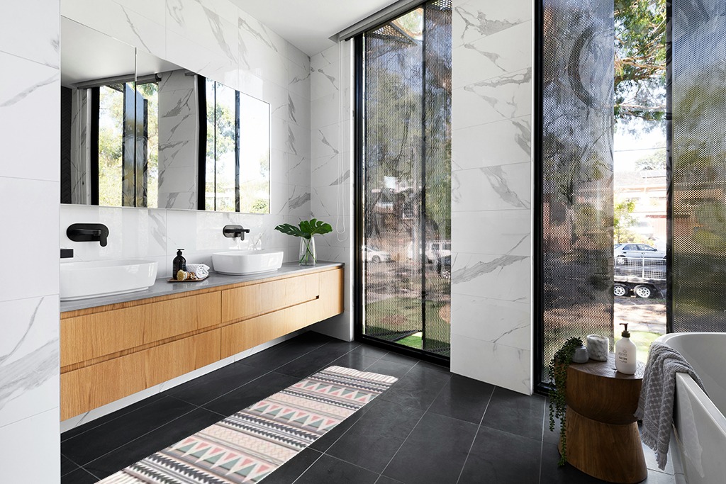 Poowe Cotton Woven Tassles Area Rug in Modern Black Tiled bathroom