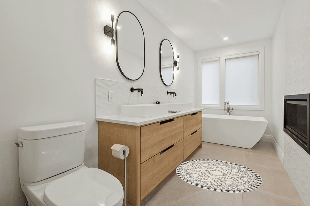 nuLOOM Vasiliki Moroccan Shag Tasseled Accent Rug, 4' Round, Off-white in Scandinavian Neutral bathroom