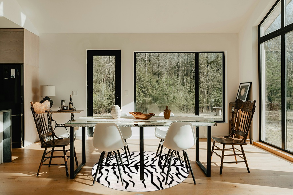 ZSSZO 5 Feet Round Tiger Skin Area Rug Black White Animal Print Throw Rugs for Kids Room Bedroom Office Living Room Washable Soft Circular Floor Mat in Modern Scandinavian Dining Room with Black Accents