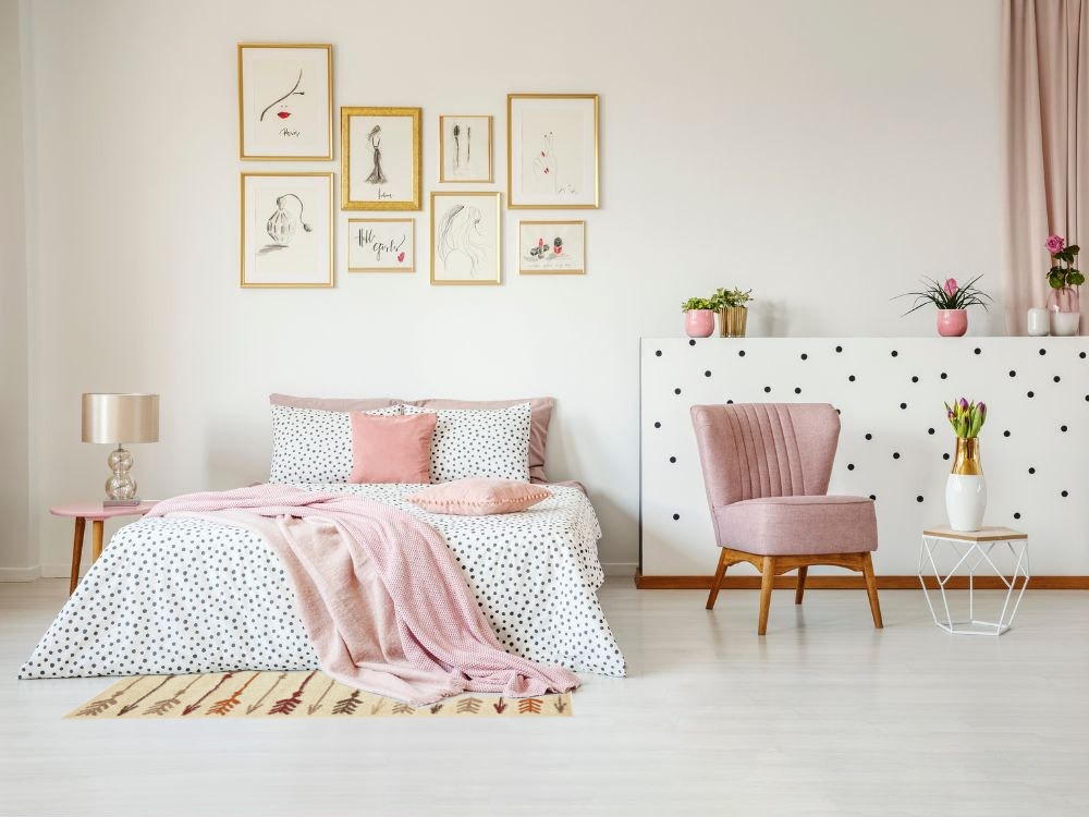 Unique Loom Autumn Arrow Area Rug - 2' x 6' Runner - Beige in White and Pink Bedroom