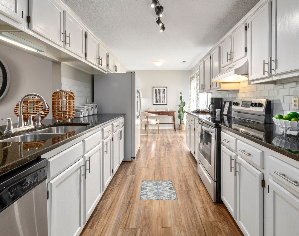Grey/Blue Floor Mat Stain-Resistant Kitchen Throw Rug in White Traditional Kitchen