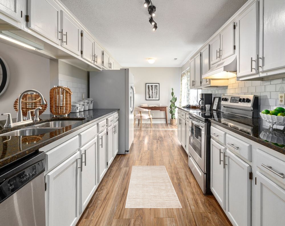 ‎Cream ‎Contemporary ‎Non Slip ‎Living Room ‎Runner in White Traditional Kitchen