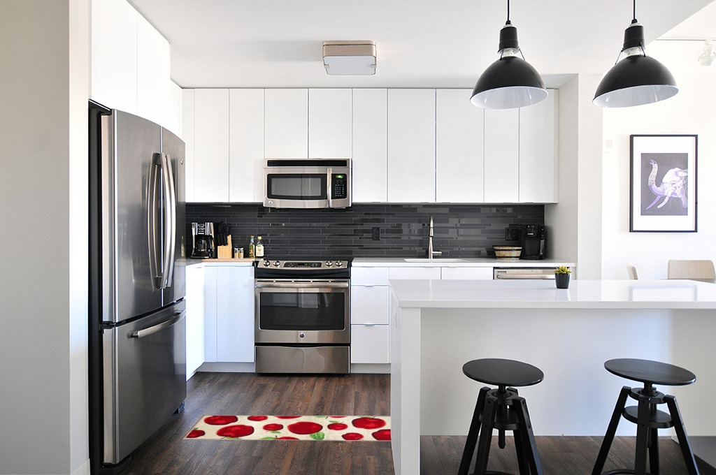 Magstonee Non-Slip Rubber Backing Kitchen Rugs 3 Piece Carpet Doormat Rug Sets (3pcs) in White and Black Modern Kitchen