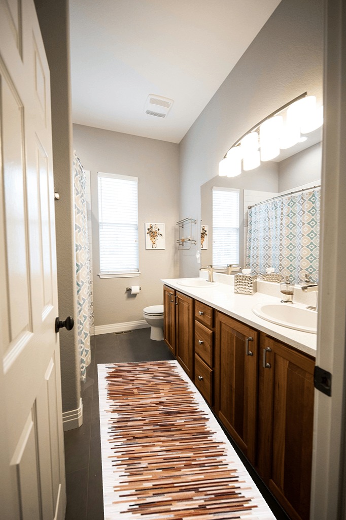 SAFAVIEH Studio Leather Collection 2'3" x 7' Ivory / Brown STL814A Handmade Mid-Century Modern Leather Runner Rug in Wooden and Grey Bathroom