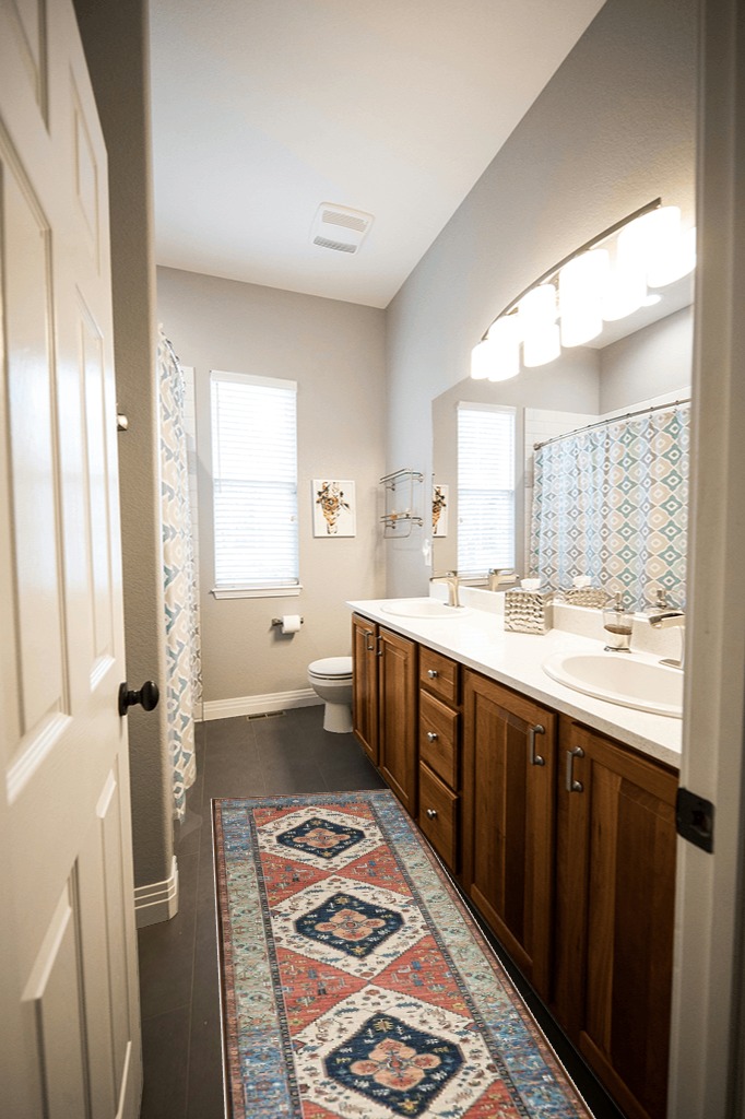 Beeiva Washable Runners for Hallways, 2x6 Vintage Tribal Medallion Bathroom Kitchen Runner Rugs with Rubber Backing, Boho Runner Rug for Hallways Bedroom Entryway Laundry Room in Wooden and Grey Bathroom