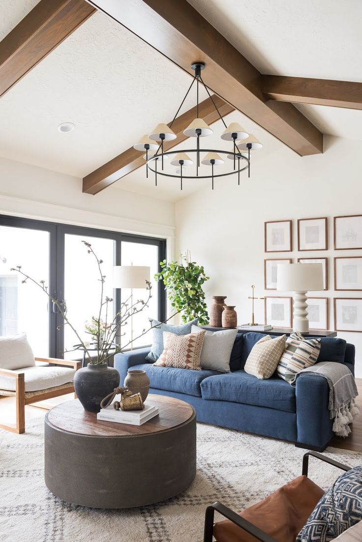 rugs that go with blue couch