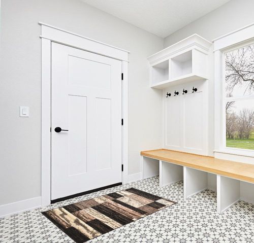 Chocolate Modern, Eclectic, Casual, Transitional Cushioned Area Rug in White Modern Entryway
