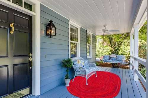 Safavieh Braided Collection Area Rug - 5' x 8' Oval, Red, Handmade Country Farmhouse Reversible Cotton, Ideal for High Traffic Areas in Living Room, Bedroom (BRD452Q) in Light Blue Patio