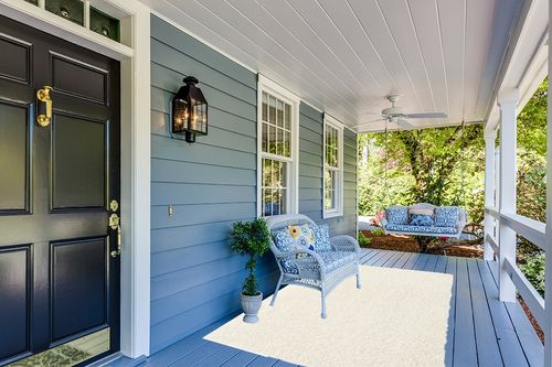 Unique Loom Solid Shag Collection Area Rug (5' 1" x 8' Rectangle, Snow White) in Light Blue Patio