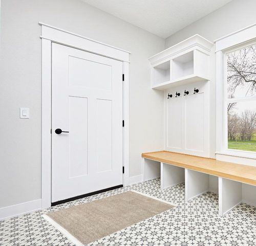 nuLOOM Neva Modern Tasseled Shag Area Rug, 3' x 5', Beige in White Modern Entryway