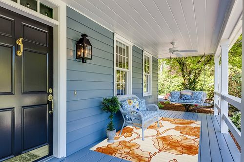 SAFAVIEH Dip Dye Collection 5' x 8' Ivory / Orange DDY683A Handmade Floral Watercolor Premium Wool Area Rug in Light Blue Patio