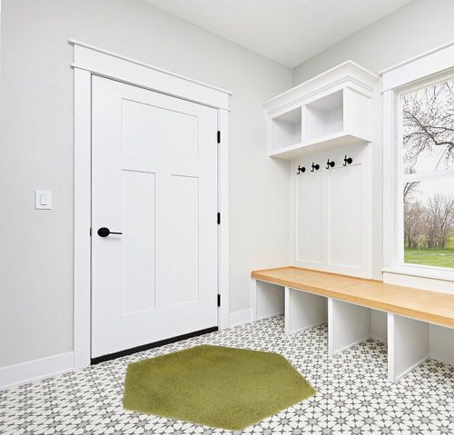 4.6 ft, Green fluffy rug in White Modern Entryway