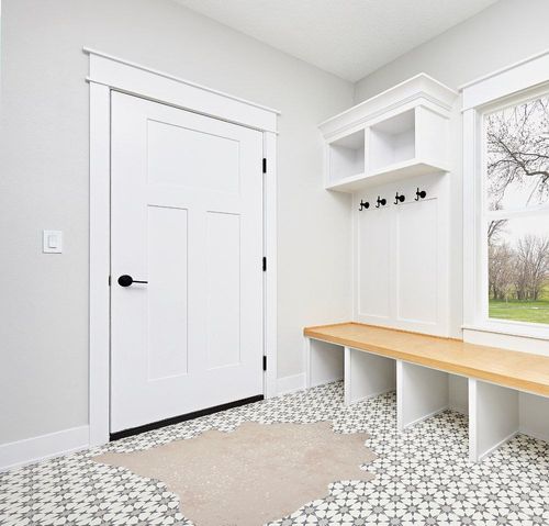Loloi II Bryce Collection BZ-08 Ivory/Champagne 3'-10" x 5' Accent Rug in White Modern Entryway