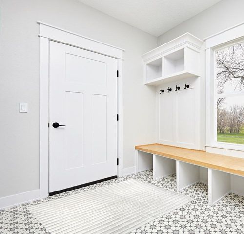 nuLOOM Kai Stripe Faux Rabbit Machine Washable Area Rug, 4x6, White in White Modern Entryway