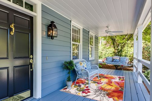 Rugshop Modern Bright Flowers Non-Slip (Non-Skid) Area Rug 5 X 7 (5' 3" X 7' 3") Multi in Light Blue Patio