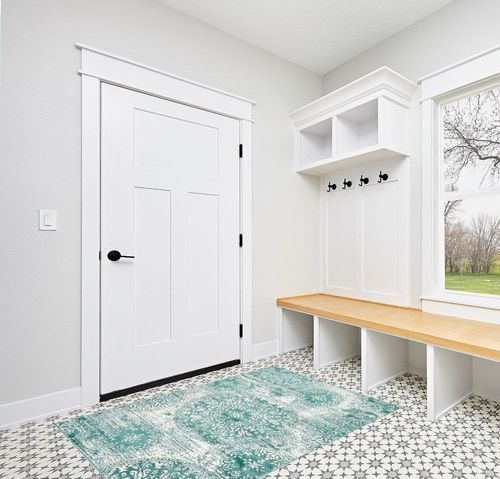 Unique Loom Sofia Collection Area Rug - Grand (4' 1" x 6' 1" Rectangle, Turquoise/ Ivory) in White Modern Entryway