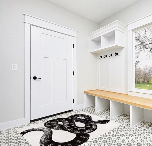 nuLOOM Thomas Paul Serpent Area Rug, 4x6, Black and White in White Modern Entryway