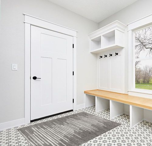JONATHAN Y MOH205B-4 Aya Berber Stripe Geometric Indoor Farmhouse Area-Rug Bohemian Minimalistic Striped Easy-Cleaning Bedroom Kitchen Living Room Non Shedding, 4 X 6, Gray,Cream in White Modern Entryway