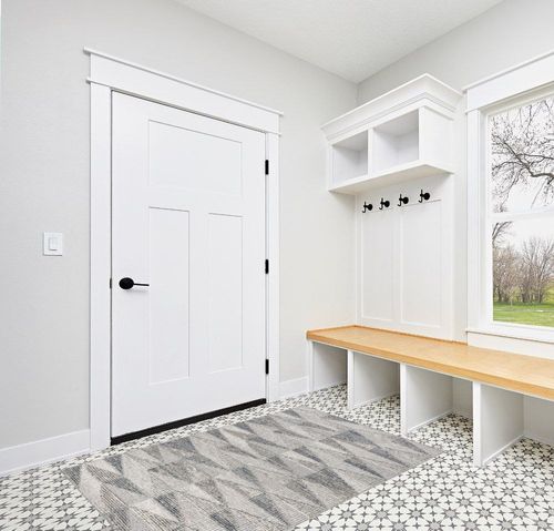 nuLOOM Lorene High-Low Geometric Indoor/Outdoor Area Rug, 4x6, Light Grey in White Modern Entryway
