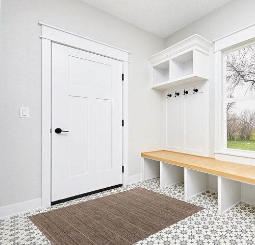 Loloi II Birch Collection BIR-02 Natural/Bark 3'-6" x 5'-6", .25" Pile Height, Indoor/Outdoor Area Rug in White Modern Entryway